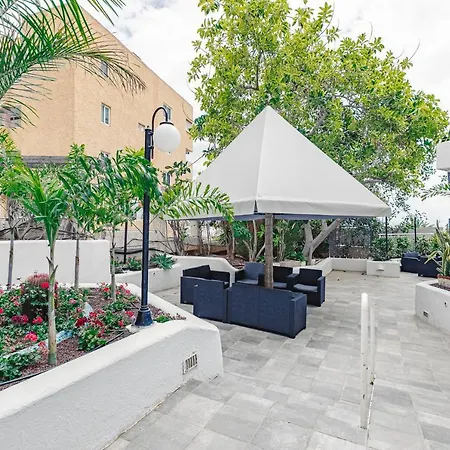 419 Lily Apartment *